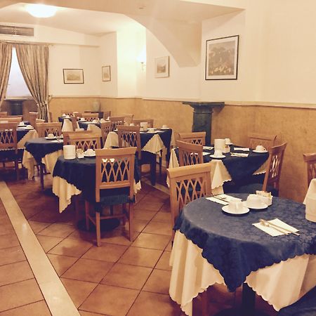 Hotel Giglio Dell'Opera Róma Kültér fotó