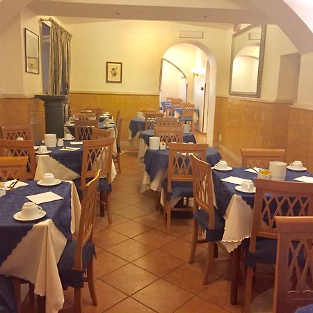 Hotel Giglio Dell'Opera Róma Kültér fotó